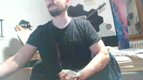 Raccoon68 online show from April 7, 3:36 pm