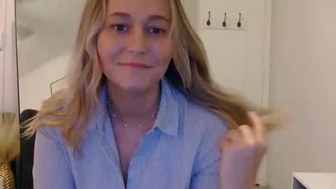 rachaelrose30 online show from December 17, 10:27 pm