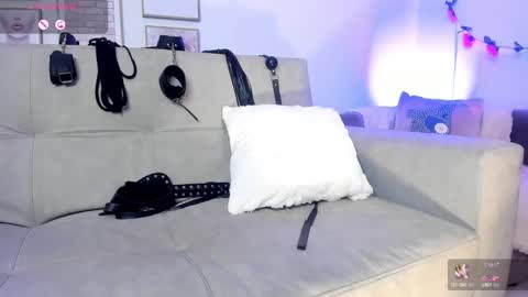 RACHEL ES online show from February 21, 7:45 am