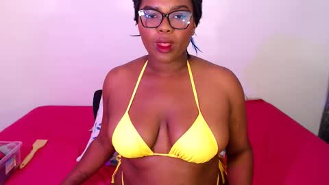 RACHELL  online show from February 5, 4:05 am