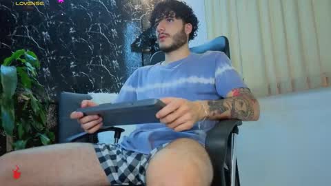 R A F A E L online show from January 6, 8:57 pm