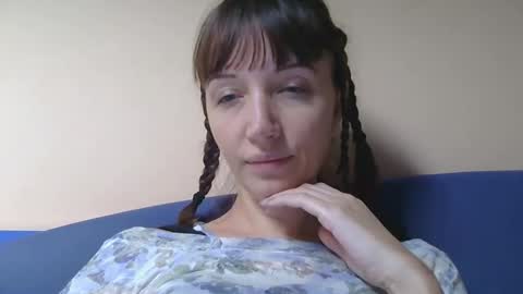 Rafaella online show from December 15, 9:49 am