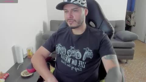 ragnar_lothbrok77 online show from March 20, 1:49 pm