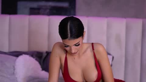 Raisa online show from November 12, 5:04 pm