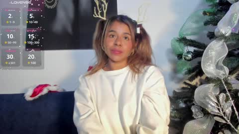 Snapshot of rajjnar_nina chatting on December 12, 3:32 am  Nina  online show from December 12, 3:32 am