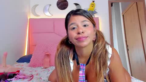 Snapshot of rajjnar_nina chatting on January 17, 11:29 pm  Nina  online show from January 17, 11:29 pm