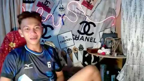 ralfhuge24 online show from November 10, 6:32 pm