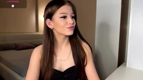 Luna online show from March 21, 1:38 pm