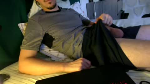 random_bisexual online show from August 9, 12:54 pm