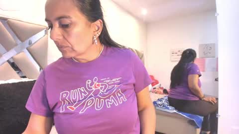 Raquel Moore  online show from February 25, 12:20 pm