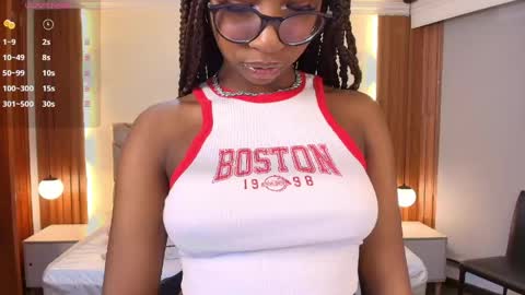 Raquel online show from April 15, 11:57 am