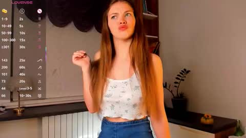 Nicole online show from November 26, 11:18 am