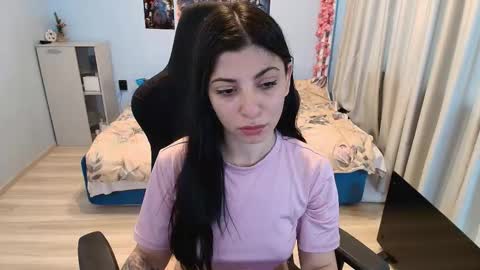 raven_haired_goddess online show from February 22, 9:02 am