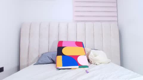 raven maxime online show from December 17, 3:02 am