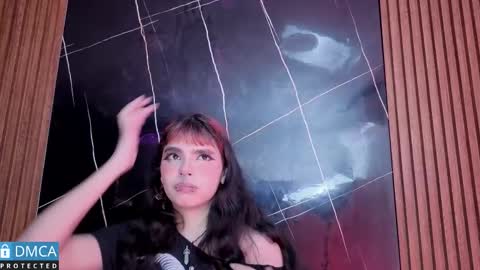 raven_rox_ online show from December 3, 3:07 am