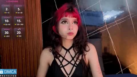 raven_rox_ online show from February 18, 3:06 am