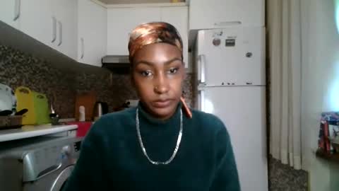 ravenbby online show from April 21, 8:43 am