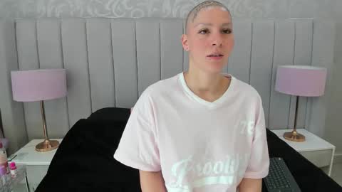 Ravenfox  online show from March 15, 2:20 pm