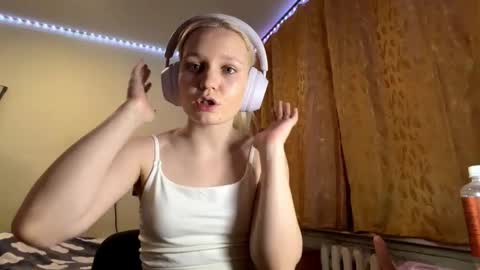 Andriana online show from March 10, 6:01 pm