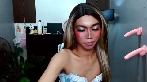 ravennaxx online show from February 12, 2:14 am