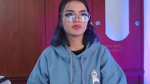 raventh_ online show from April 19, 12:06 pm