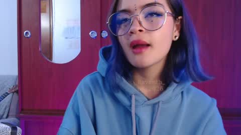 raventh_ online show from April 14, 11:46 am