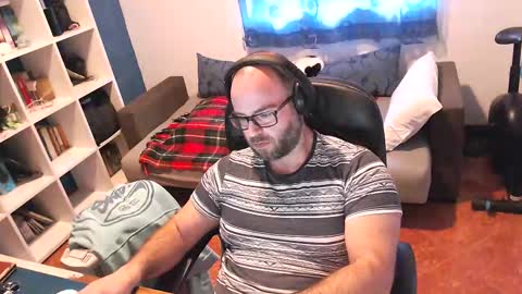 ravingr3d3 online show from March 10, 3:30 pm