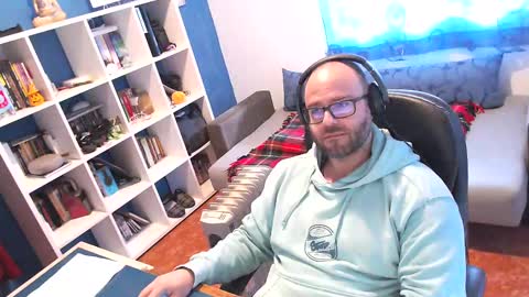 ravingr3d3 online show from March 9, 2:10 pm