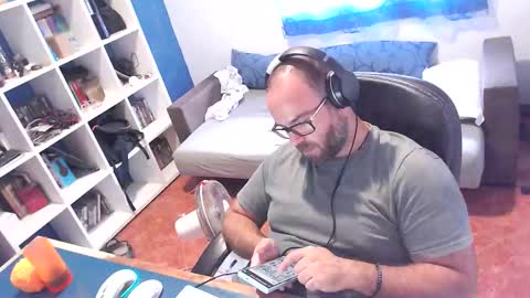 ravingr3d3 online show from October 1, 1:32 pm