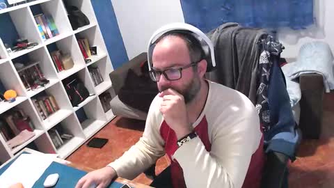 ravingr3d3 online show from December 2, 12:42 am