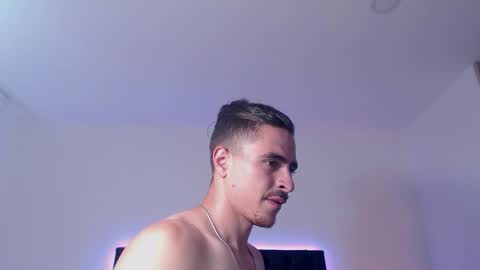 Ray online show from November 29, 1:57 am