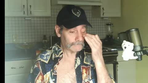 Ray online show from April 1, 9:21 am