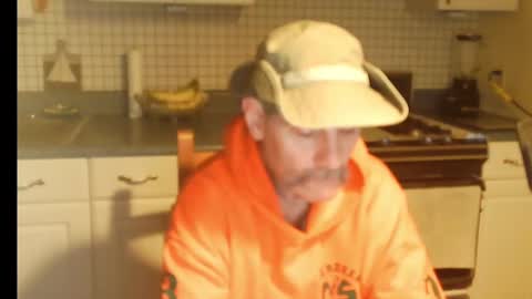 Ray online show from November 17, 7:44 am