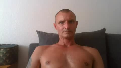 raynxxx335946 online show from July 28, 1:43 pm