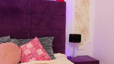 RaysaDrake online show from April 4, 4:19 am