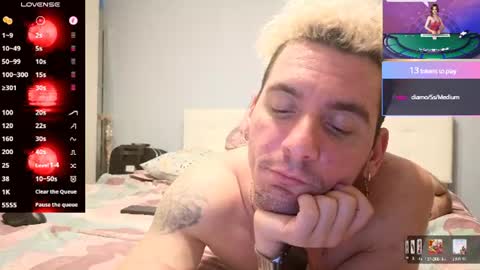 Rayzel White online show from July 13, 9:07 pm