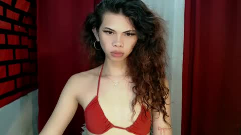 Snapshot of raze_fuckzx chatting on February 23, 11:36 pm cindy online show from February 23, 11:36 pm