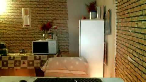 real_coupl3 online show from March 22, 8:02 pm