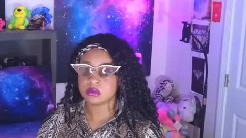 realgoddessdream online show from May 10, 1:56 am