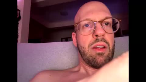 HugeSecret online show from June 6, 1:55 am