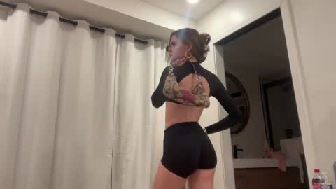 Jade  online show from January 3, 3:38 am