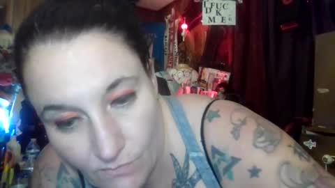 Snapshot of reallyredrum69th chatting on October 11, 2:27 am reallyredrum69th online show from October 11, 2:27 am