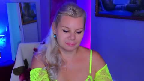 Im a little sick. Ill be back soon. online show from July 28, 3:21 pm