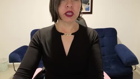 Rebbeca online show from December 14, 10:32 am