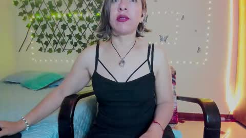 Rebbeca online show from October 3, 10:23 am