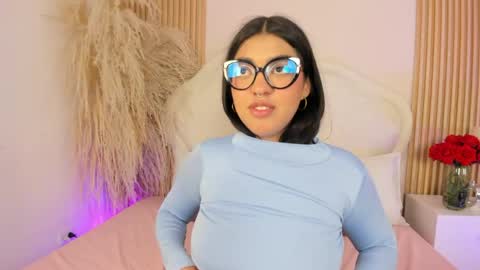 rebeca_taylor_ online show from April 11, 6:40 am