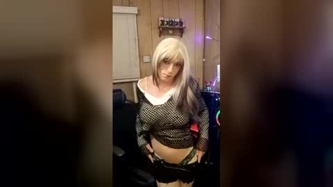 rebeckaloves online show from July 7, 9:02 am