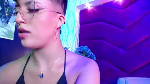 Snapshot of rebeka_baker chatting on February 2, 12:09 am REBEKA online show from February 2, 12:09 am