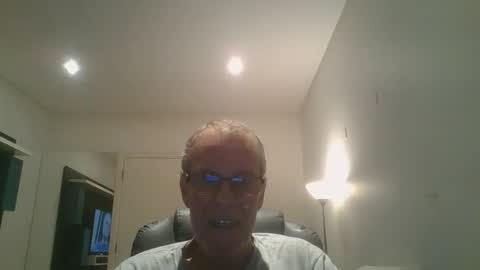 Rene online show from January 14, 10:40 pm