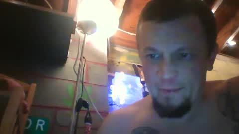 recka810 online show from March 1, 7:08 am